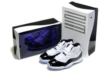 Air Jordan Retro 11 (XI) Concord 2011