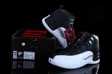 Air Jordan Retro 12 (XII) Playoffs