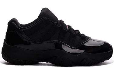 Air Jordan 11 Low Black Pink