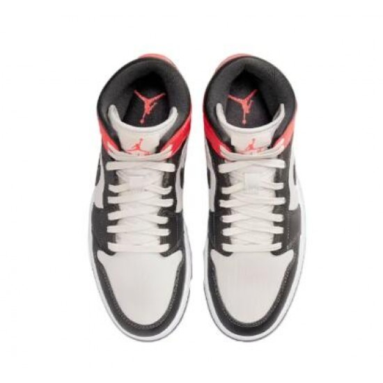 Wmns Air Jordan 1 Mid SE Newsprint